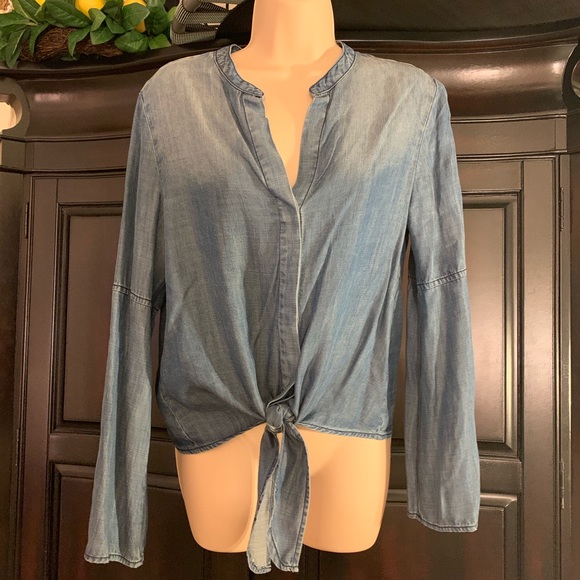 Velvet Heart Tops - Jean bell-sleeve button down tie waist top
